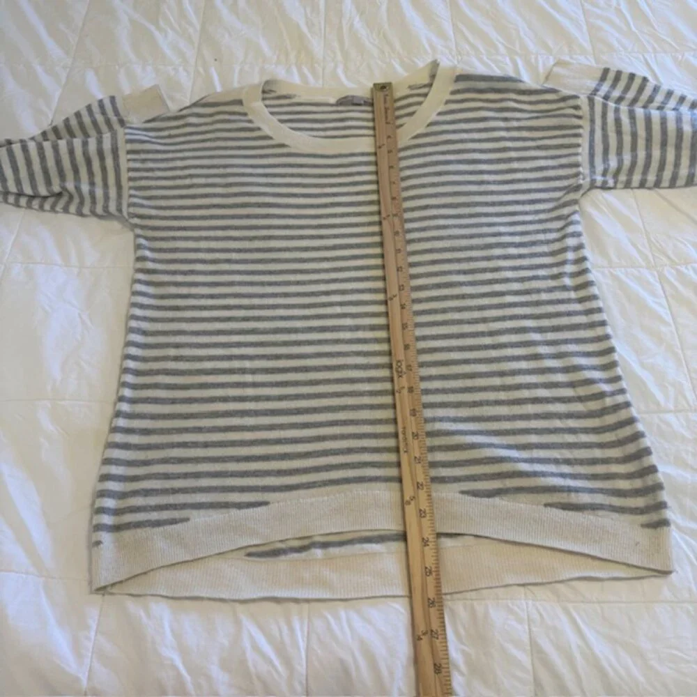 GAP Y2K Striped Pullover Sweater Gray White Women's Sz Small Casual Comfy Winter - Picture 7 of 8